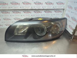 O183032 Gebruikte linker koplamp Volvo S40