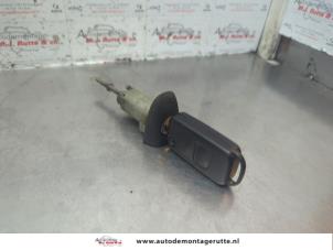 O183040 Gebruikte portierslot cilinder links Mercedes A-Klasse