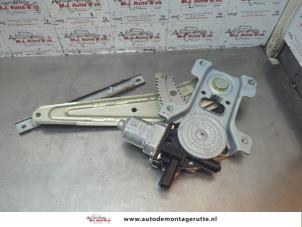 O183061 Gebruikte ruitmechaniek 4deurs links-achter Honda Insight