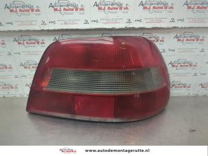 O183075 Gebruikte achterlicht rechts Volvo S40