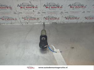 O183085 Gebruikte portierslot cilinder links Seat Ibiza