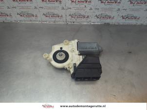 O183092 Gebruikte raammotor portier Seat Ibiza