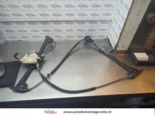 O183093 Gebruikte ruitmechaniek 2deurs links-voor Peugeot 206