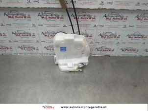 O183154 Gebruikte slotmechaniek portier 4deurs rechts-voor Mitsubishi Outlander