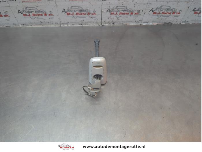 Gebruikte Cilinderslot Portier links Mitsubishi Outlander O183159