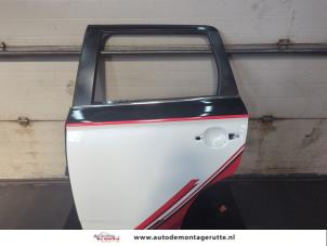O183183 Gebruikte portier 4deurs links-achter Mitsubishi Outlander