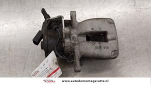 O183195 Gebruikte remklauw (tang) links-achter Volkswagen Passat
