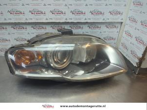 O183207 Gebruikte rechter koplamp Audi A4
