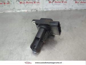 O183288 Gebruikte luchthoeveelheidsmeter Toyota Yaris