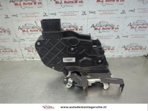 O183311 Gebruikte slotmechaniek portier 4deurs links-voor Volvo V50