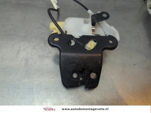 O183343 Gebruikte slotmechaniek achterklep Honda Insight