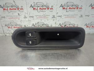 O183344 Gebruikte combischakelaar ramen Renault Twingo