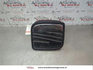 O183345 Gebruikte handgreep achterklep Seat Leon