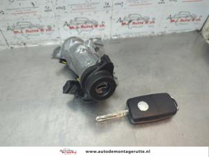 O183351 Gebruikte sleutel+contactslot Seat Leon