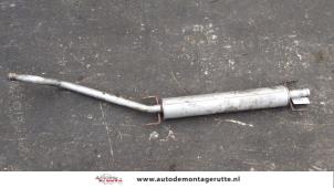 O183439 Gebruikte uitlaat middendemper Opel Astra