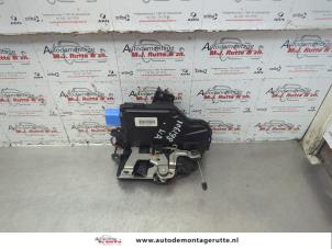 O183527 Gebruikte deurslot mechaniek 4deurs links-achter Skoda Octavia