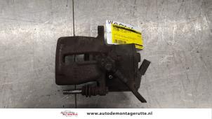 O183541 Gebruikte remklauw (tang) links-achter Volkswagen Passat