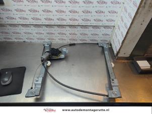 O183553 Gebruikte ruitmechaniek 2deurs rechts-voor Mercedes Citan