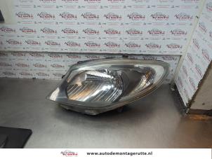 O183557 Gebruikte koplamp links Mercedes Citan