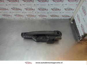 O183584 Gebruikte portiergreep 2deurs links Mercedes Citan