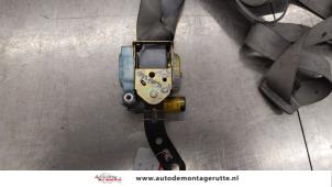 O183597 Gebruikte veiligheidsgordel insteek rechts-voor Kia Picanto