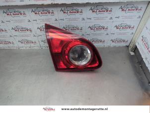 O183620 Gebruikte achterlicht links Nissan Qashqai