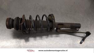 O183654 Gebruikte schokdemperpoot links-voor Ford Fiesta