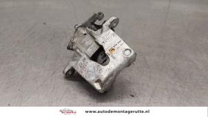 O183672 Gebruikte remklauw (tang) rechts-achter Opel Movano