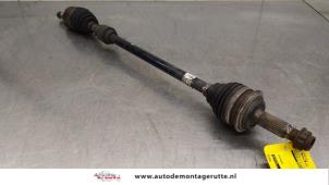 O183680 Gebruikte aandrijfas rechts-voor Toyota Yaris