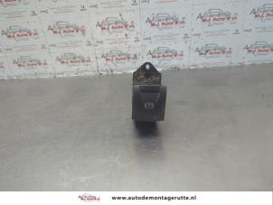 O183743 Gebruikte handrem schakelaar Renault Megane