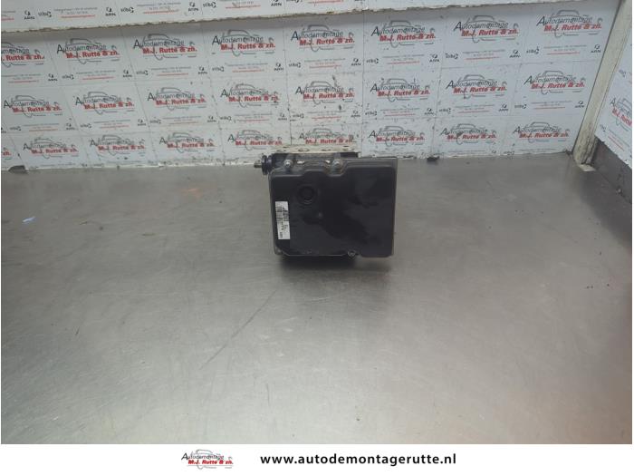 Gebruikte ABS Pomp Peugeot 3008 O183764