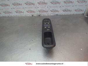 O183785 Gebruikte combischakelaar ramen Peugeot 3008