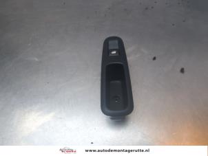 O183799 Gebruikte elektrisch raam schakelaar Peugeot 3008