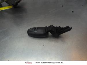 O183802 Gebruikte tempomaat bediening Peugeot 3008