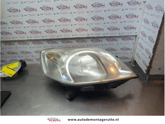 Gebruikte Koplamp rechts Fiat Fiorino O183834