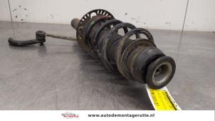 O183868 Gebruikte veerpoot links-voor Skoda Fabia