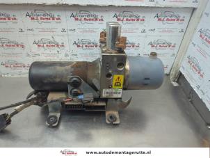 O183891 Gebruikte cabriodak motor Renault Megane