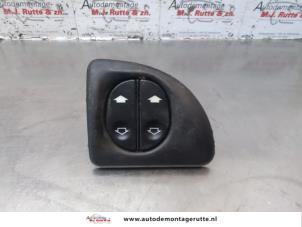 O183908 Gebruikte schakelblok ruiten Ford Transit Connect