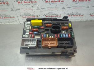 O183901 Gebruikte zekeringkast Peugeot 407