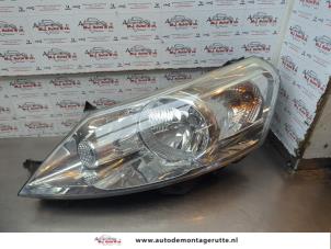 O183958 Gebruikte linker koplamp Peugeot Expert