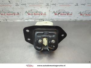 O183962 Gebruikte slotmechaniek achterklep Nissan Murano