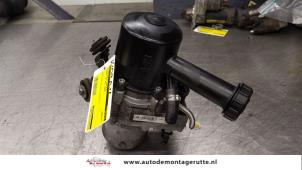 O184095 Gebruikte servopomp Peugeot 407