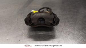 O184176 Gebruikte remklauw (tang) links-voor Citroen C3