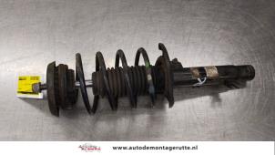 O184186 Gebruikte schokdemperpoot rechts-voor Citroen C3