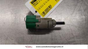O184189 Gebruikte schakelaar remlicht Citroen C3