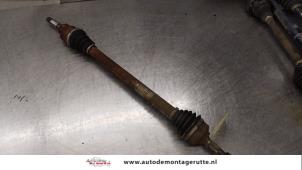 O184209 Gebruikte homokineetas rechts-voor Peugeot 207