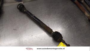 O184213 Gebruikte aandrijfas rechts-voor Volkswagen Golf