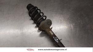 O184239 Gebruikte veerpoot rechts-voor Seat Leon