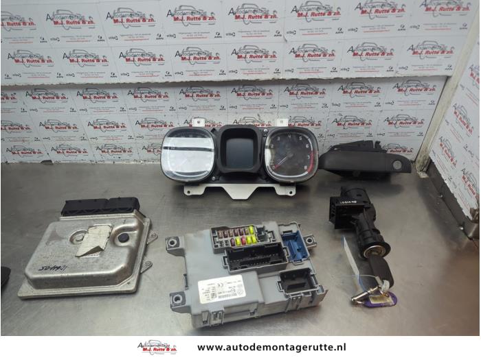 Gebruikte Contactslot + computer Fiat Panda O184273