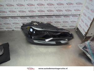 O184274 Gebruikte rechter koplamp Volkswagen Polo